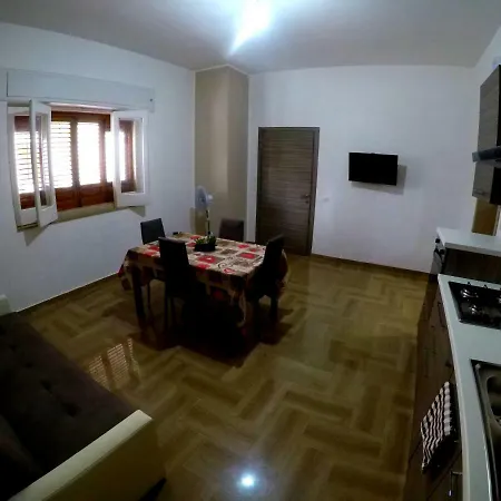 Welcome Apt. 2 *