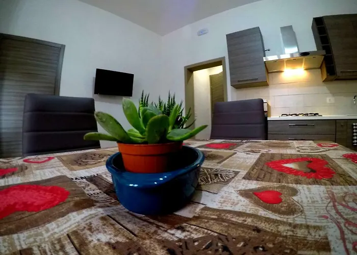 Welcome Apt. 2 פוצאלו