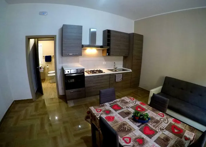 Welcome Apt. 2 *